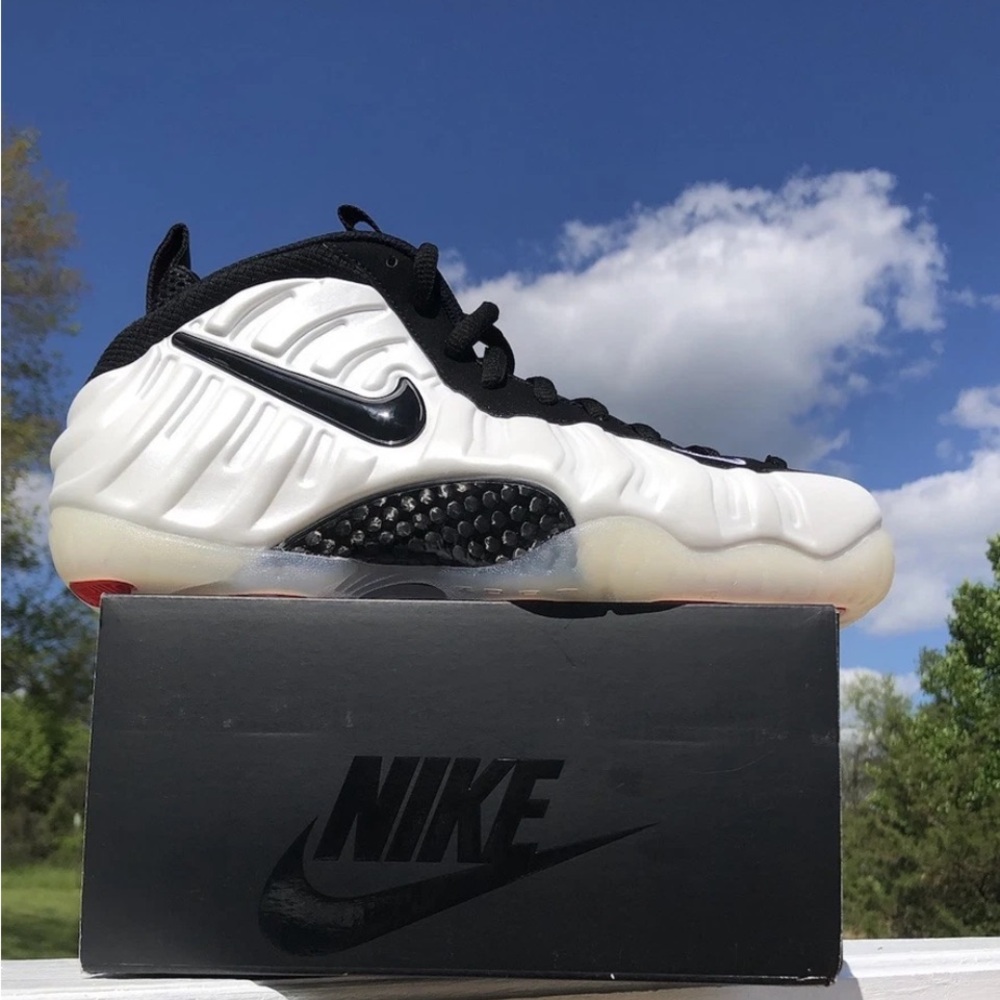 Nike Foamposite pro pearl men’s HF0794-200 size 9